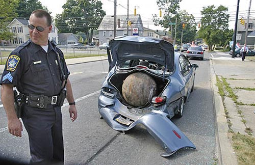 wrecking-ball-vs-car-flip-fail-technology1.jpg